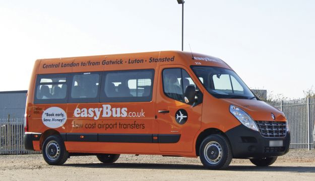 easyBus expands to Manchester