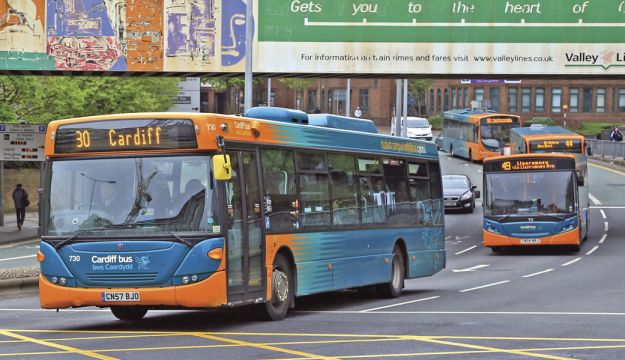 Skates supports buses in Wales