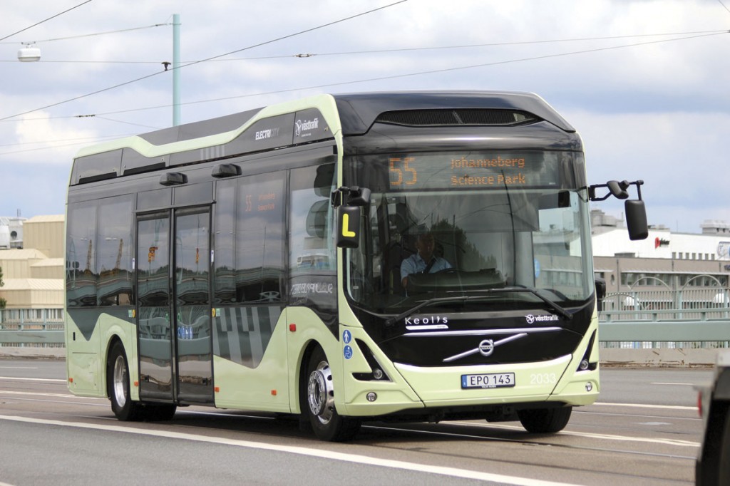 A Volvo full electric 7900 running on Gothenburg’s route 55
