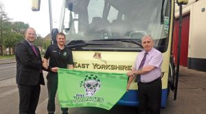 EYMS support Hull Pirates