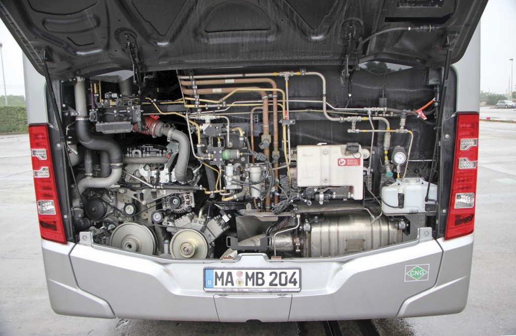 Mercedes-Benz Citaro NGT-engine-bay