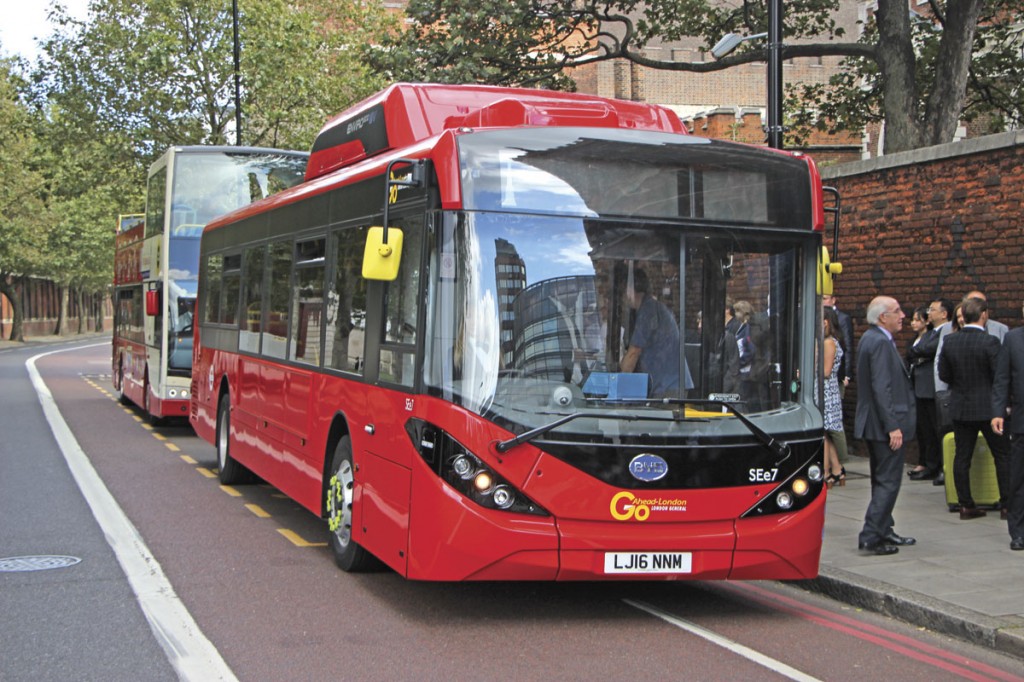 One of the Enviro200EVs poses at Lambeth Palace on the demonstration run during the launch