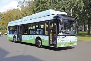 The Solbus-Hymove fuel cell bus with ZA Wheel drive
