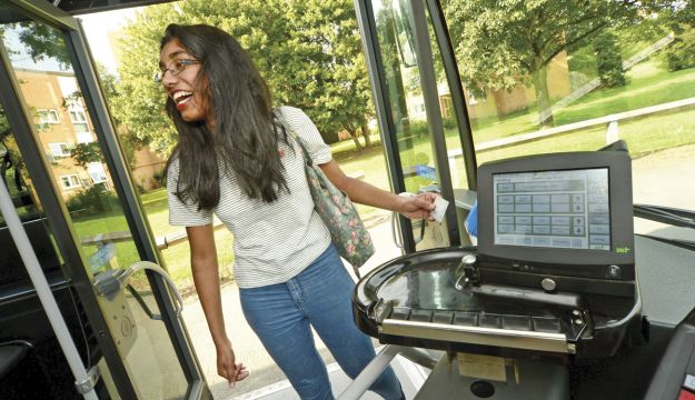 Kinchbus trials cloud based contactless payments