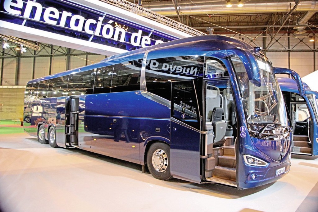 Irizar i6S tri-axle