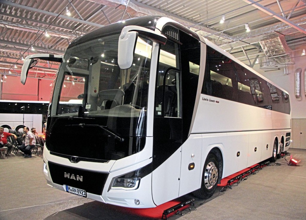 A 20 per cent aerodynamic improvement has been achieved compared with the current generation MAN Lion’s Coach
