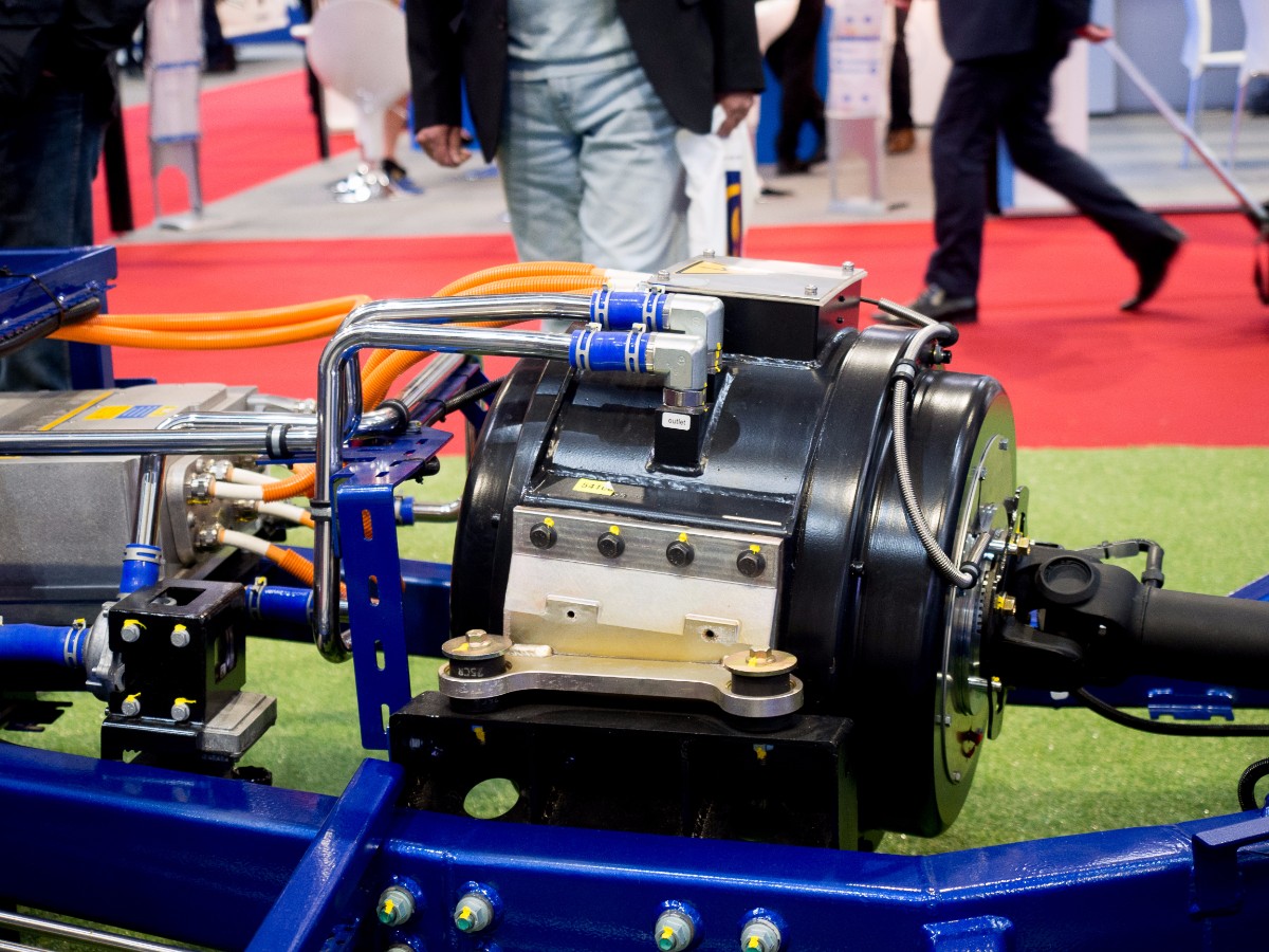 Caetano electric bus chassis motor