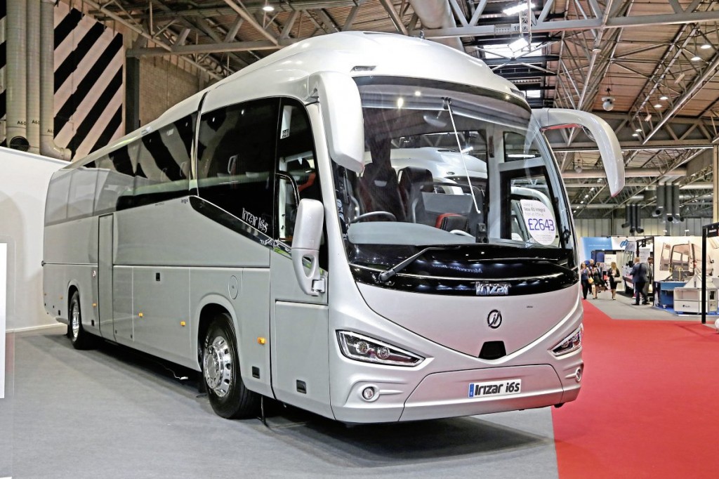 Irizar UK i6s offside