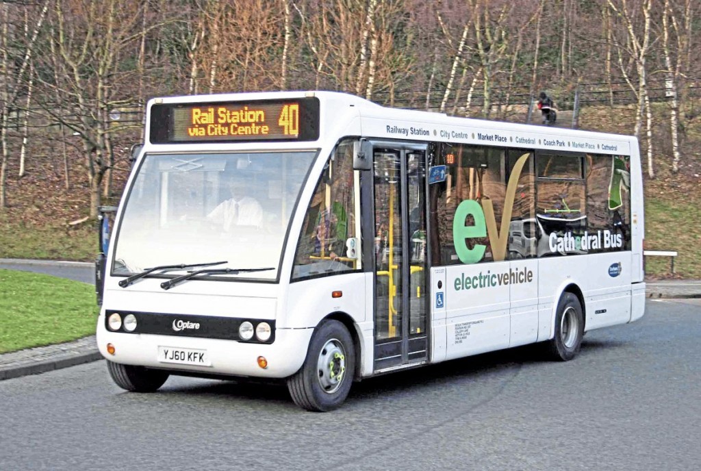 The first electric Solos were three in 2009, which went into service for Durham’s Cathedral Bus operation