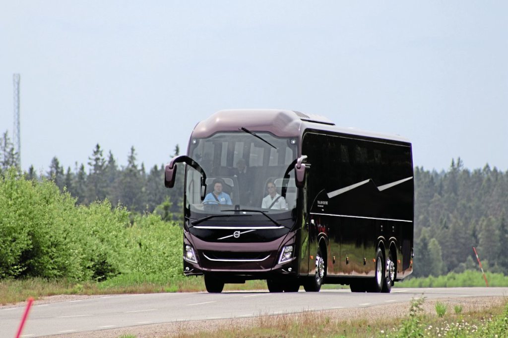 The nearside of the new Volvo 9900. This is the 13.99m version which will be offered with 57 seats and toilet as standard in the UK. There will also be a 13.1m three-axle coach with 53 seats and toilet