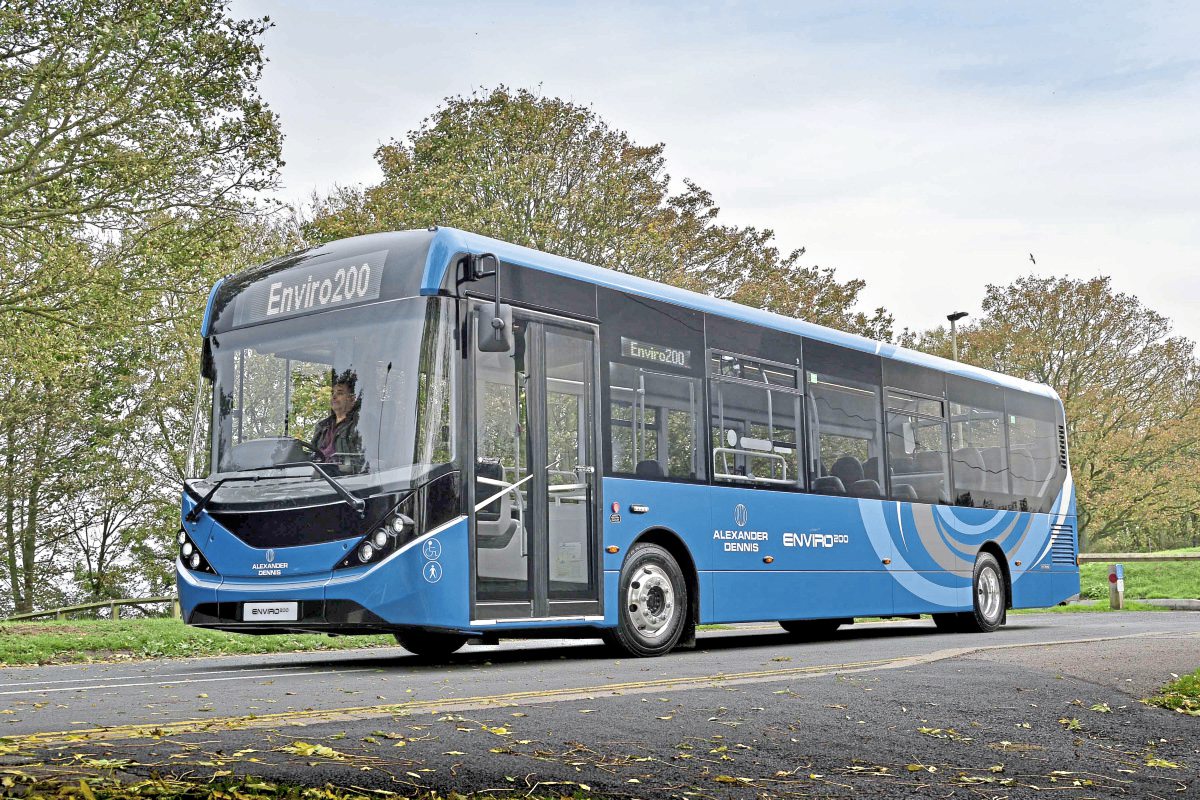 McGill’s orders 26 Enviro200s