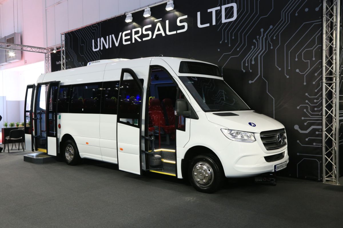 Universals Sprinter Bus