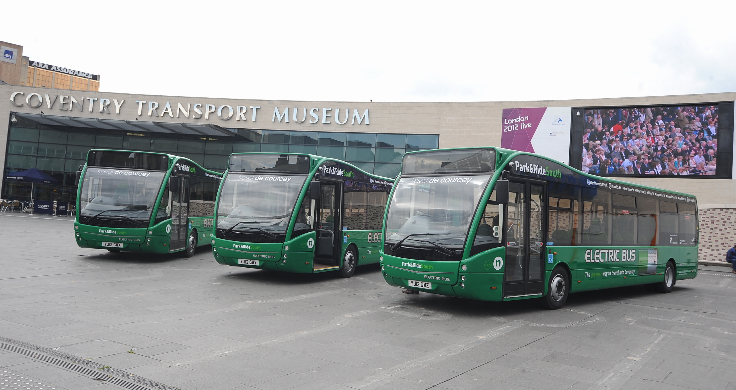 Автобусная фирма Трэвэл. Bus in Coventry внутри. Фирма Buskle.