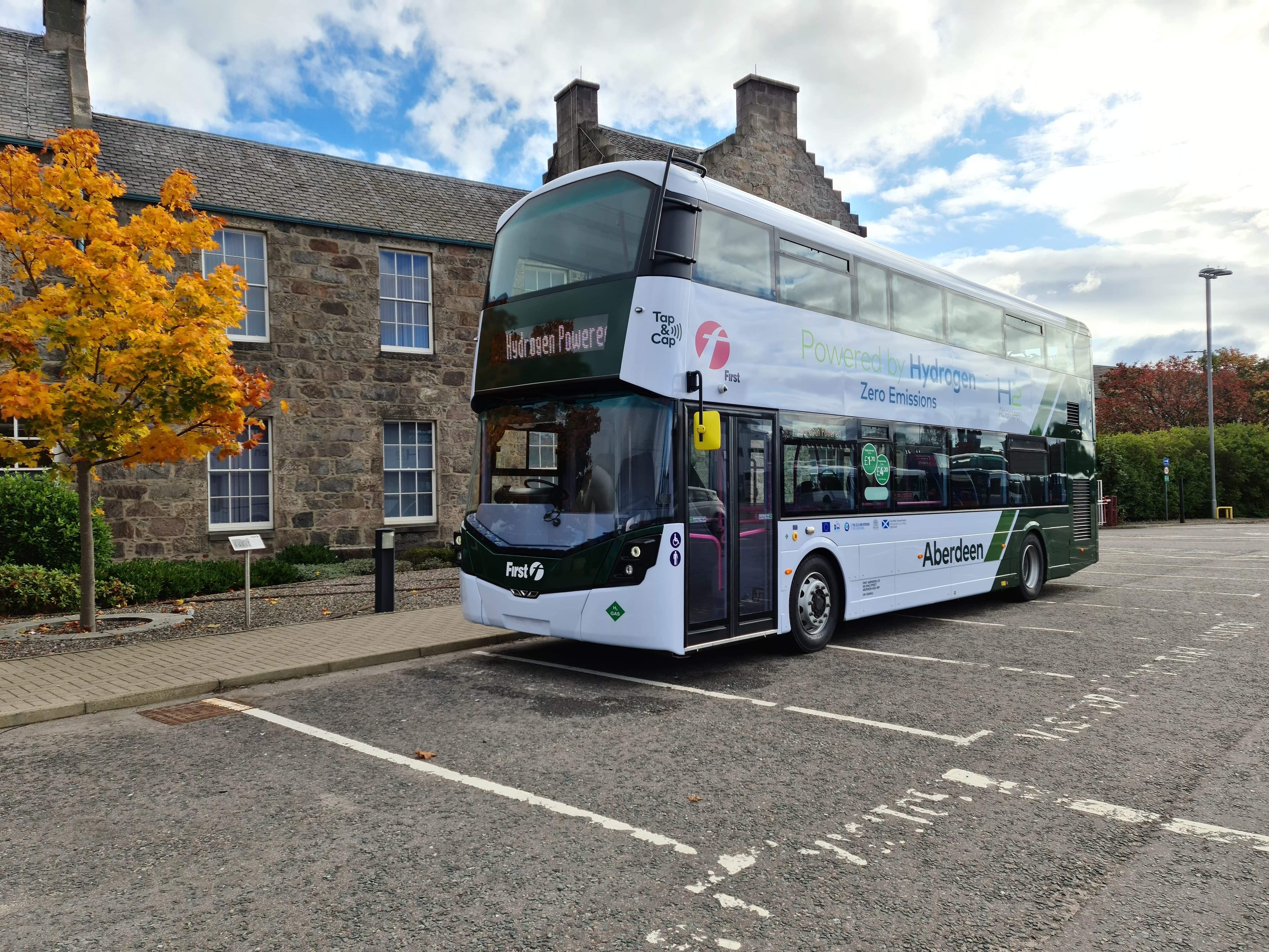 Wrightbus hydrogen deckers arrive in Aberdeen