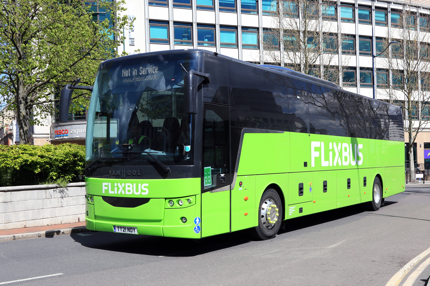 FlixBus teams with Newport Transport for airport first