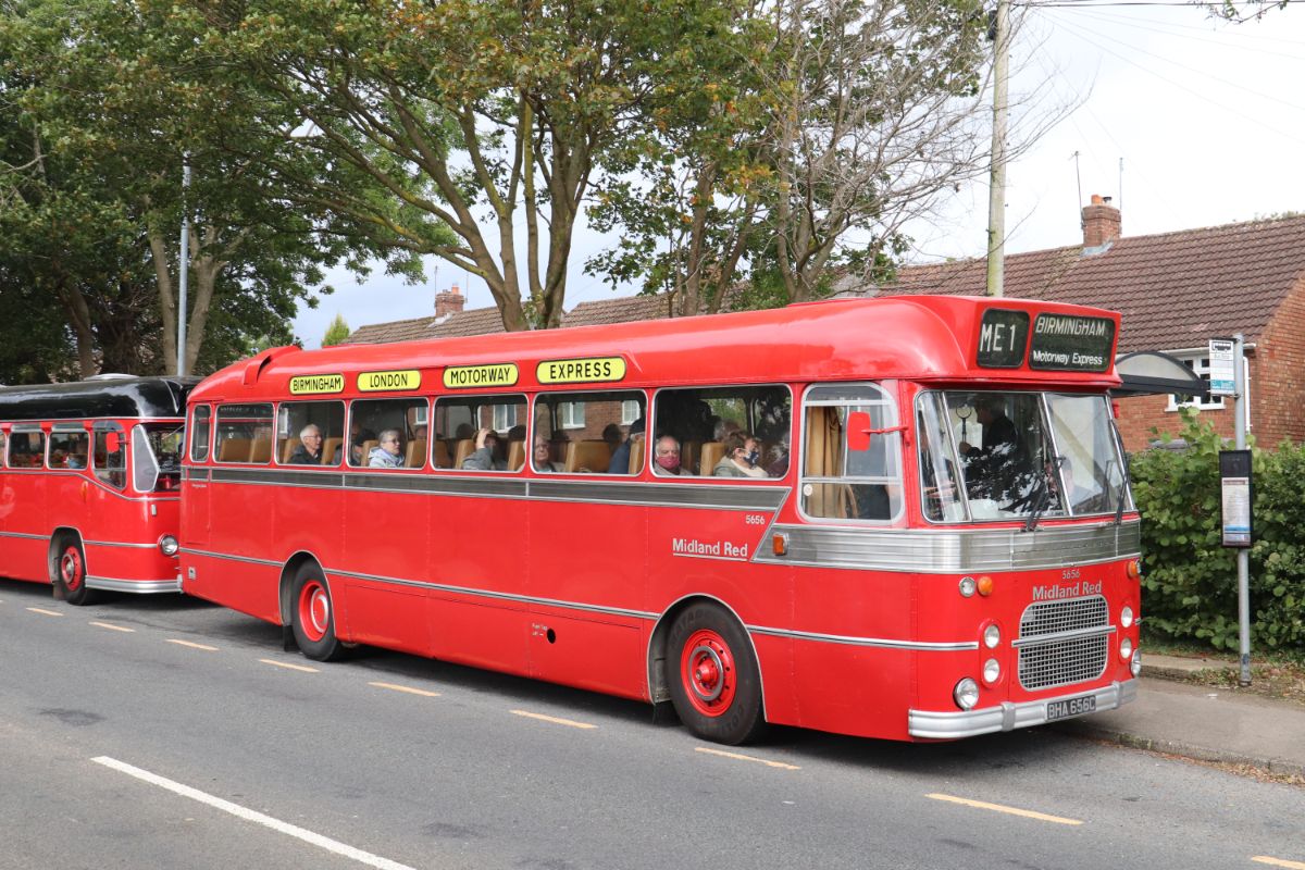 Built in the mid-1960s to replace the earlier generation of CM5Ts on motorway express work, the CM6Ts were impressive performers