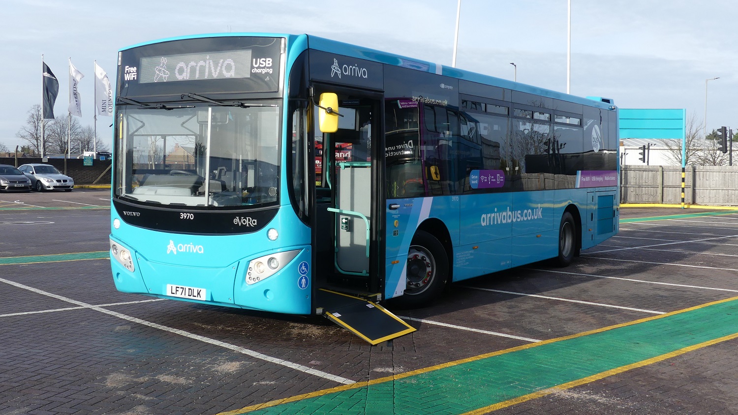 MCV-bodied Volvos added to Luton Busway