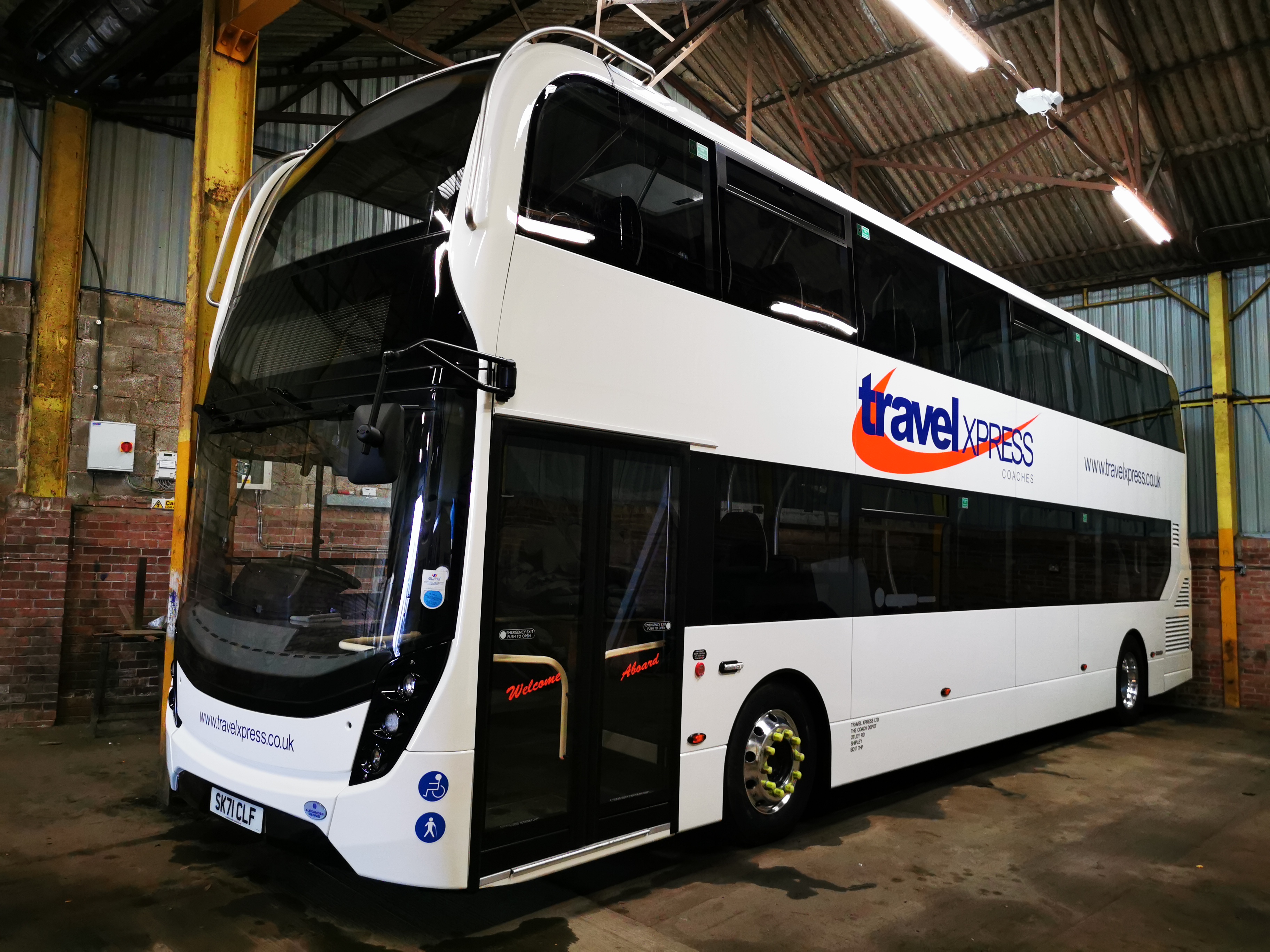 Mistral funds Travel Xpress’ new Enviro400