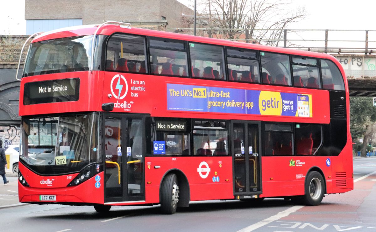 One of the new BYD/ADL Enviro400EV City buses leaves the Walworth depot