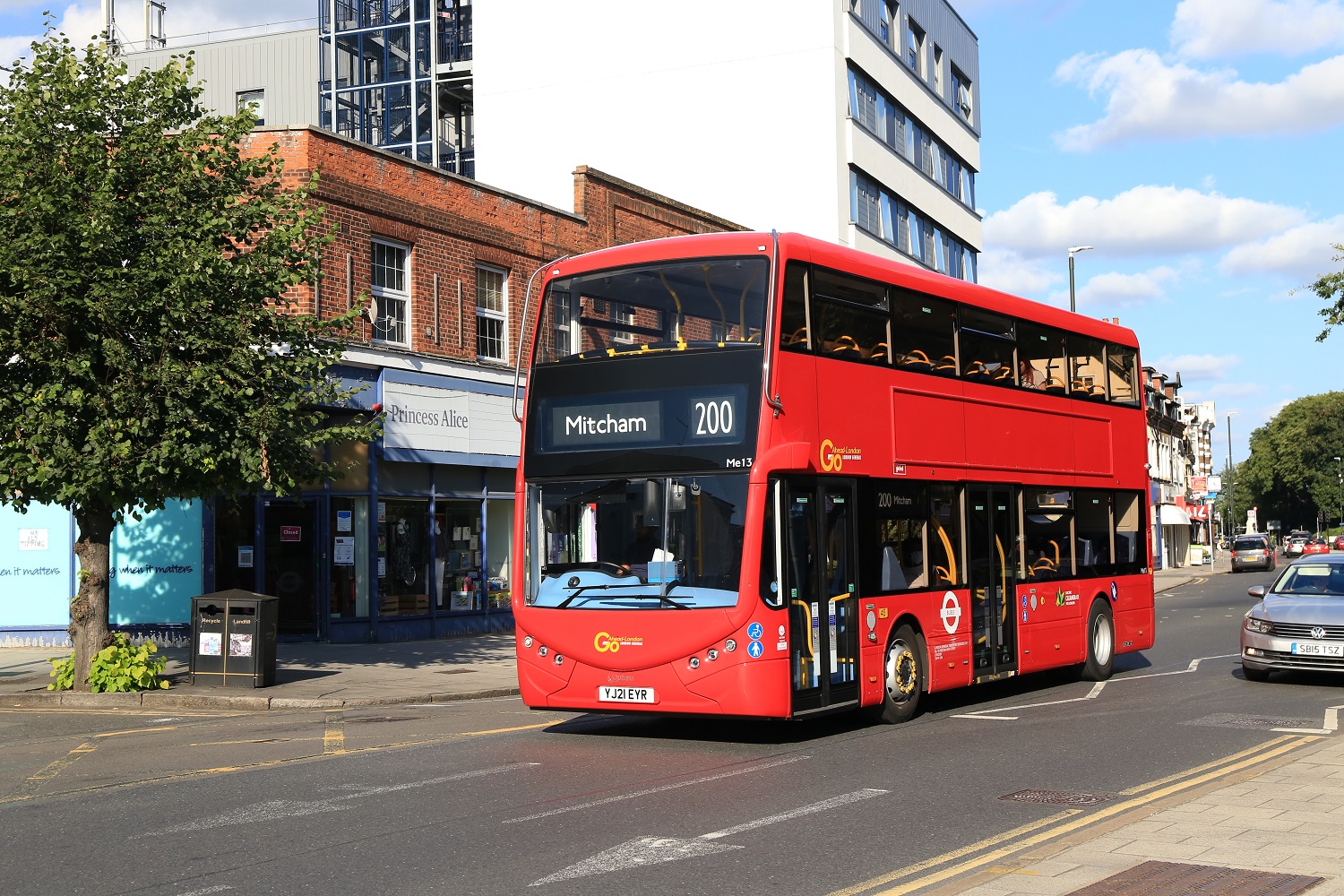 Metrodecker EVs back on the road