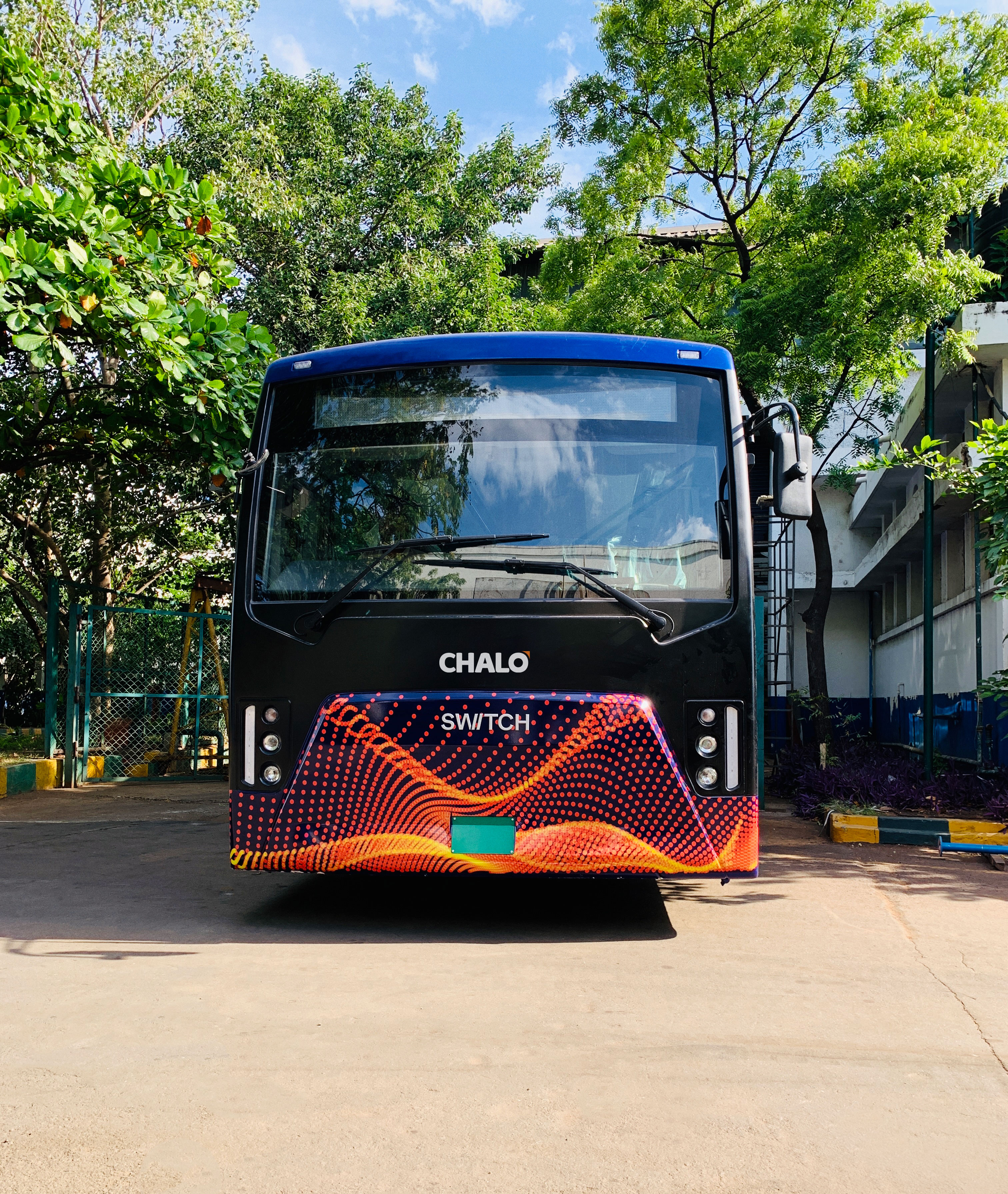 Switch to deploy 5,000 electric buses