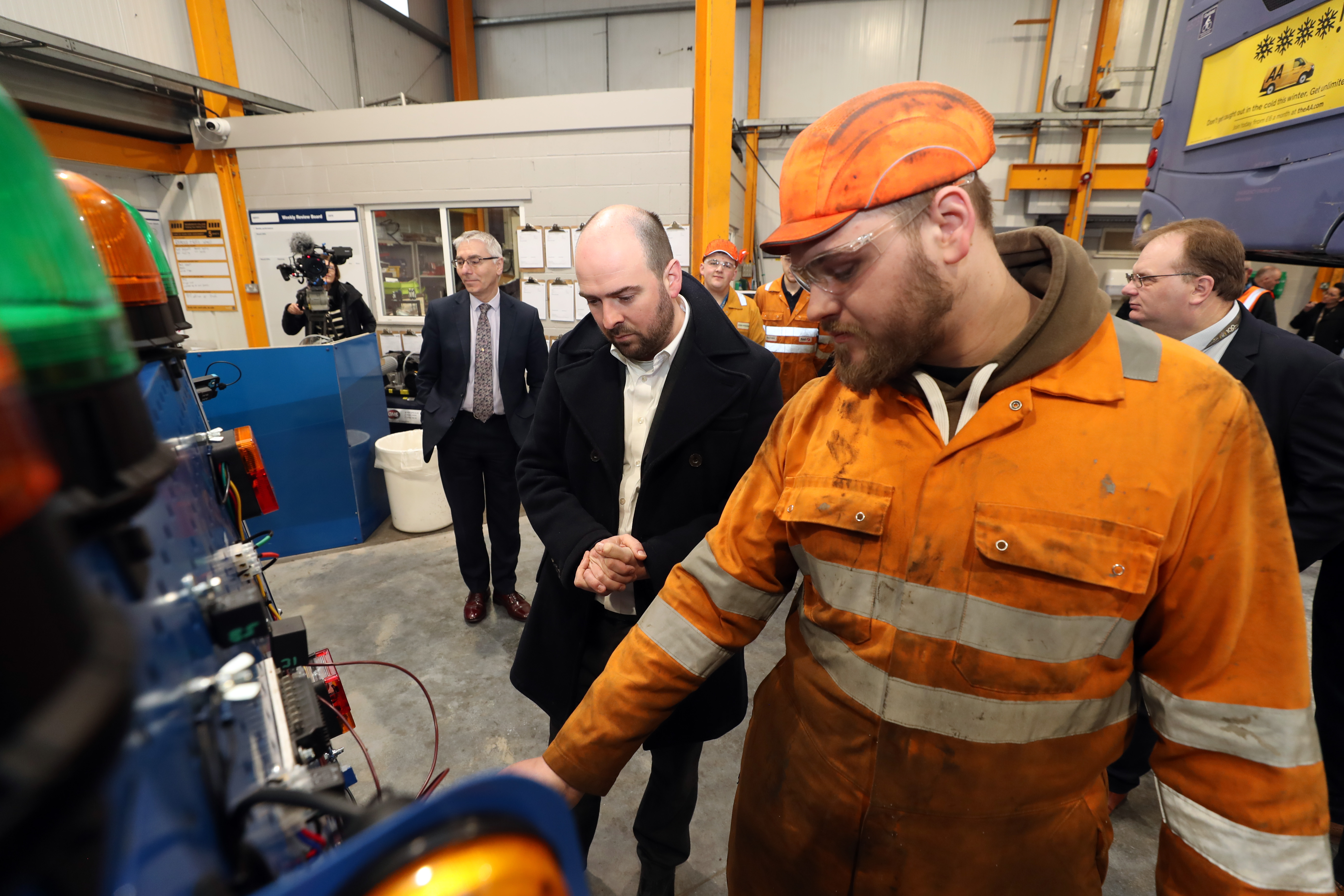 First welcomes Transport Minister’s apprenticeship visit