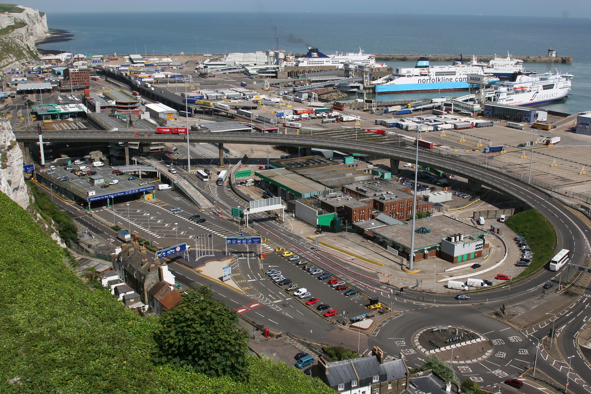 Measures to reduce coach delay at Dover