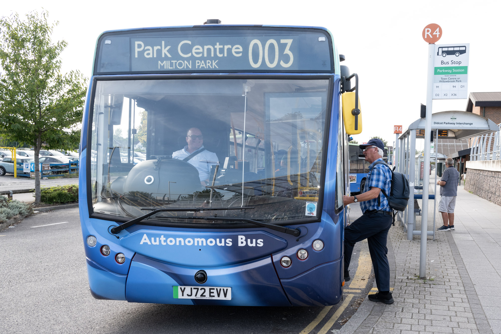 UK’s first full-size, autonomous zero-emission bus on roads