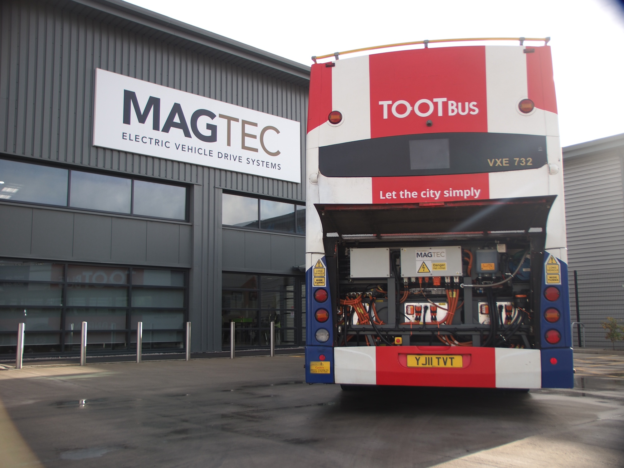 Tootbus using Magtec to repower 15 sightseeing buses
