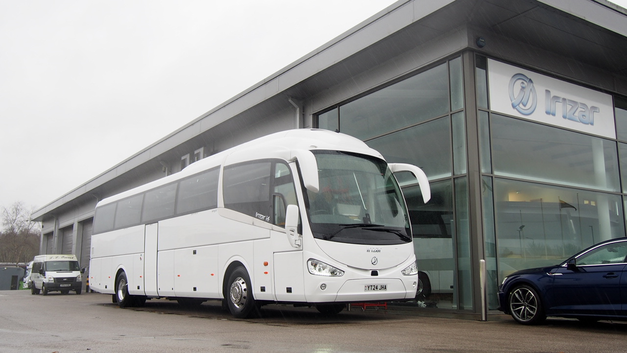 Irizar and Mistral work in partnership for Coracle delivery