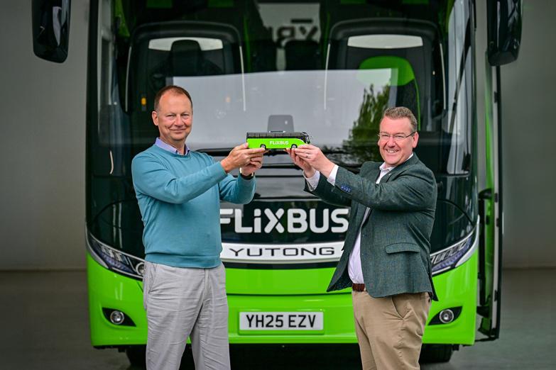 2,000th UK Yutong is delivered